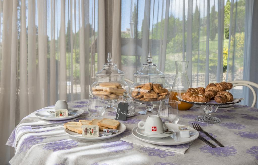 Hotel Il Cavallino Blu Volterra Eksteriør bilde